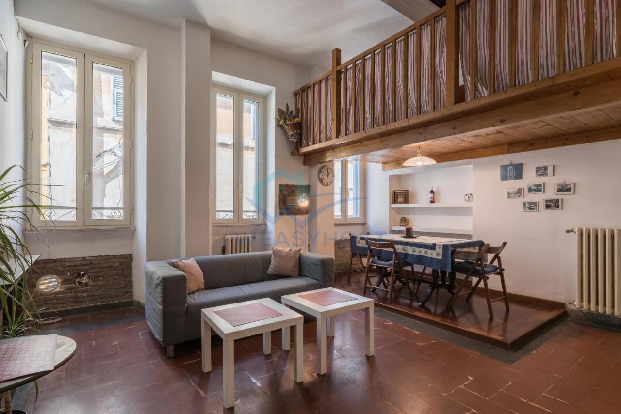 Apartment Warm Nest In The Old Building Of Piazza Navona